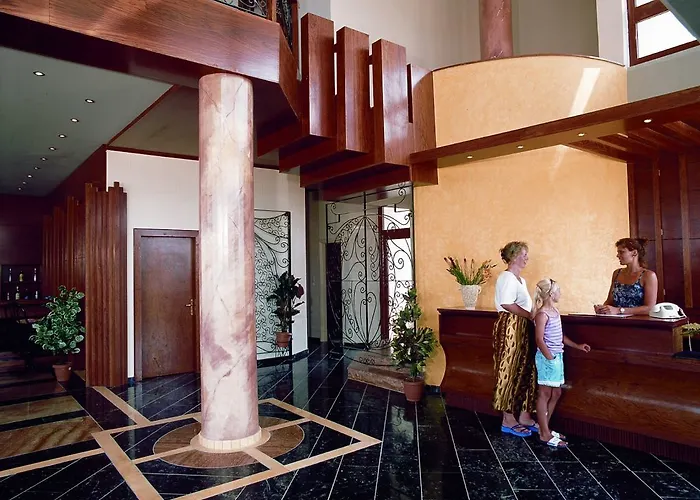 酒店 Stella Maris 马尔马里